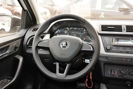 2015款斯柯达晶锐1.6L自动运动版