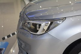 2016款斯巴鲁力狮2.5L全驱荣耀版