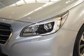 2016款斯巴鲁力狮2.5L全驱荣耀版