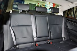 2016款斯巴鲁力狮2.5L全驱荣耀版