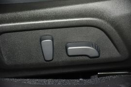 2016款斯巴鲁力狮2.5L全驱荣耀版