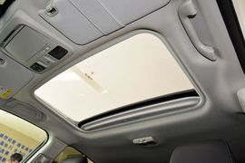 2016款斯巴鲁力狮2.5L全驱荣耀版