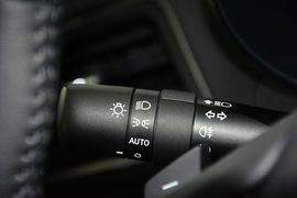 2016款斯巴鲁力狮2.5L全驱荣耀版