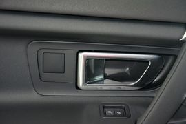 2016款路虎发现神行2.0T