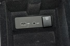 2016款路虎发现神行2.0T