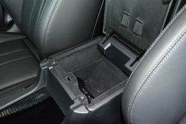 2016款路虎发现神行2.0T