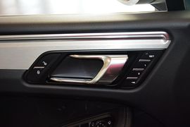 2016款保时捷Macan