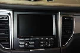 2016款保时捷Macan