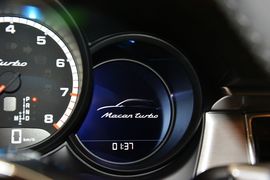 2016款保时捷Macan