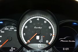 2016款保时捷Macan