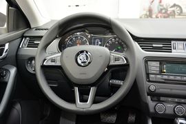 2016款斯柯达明锐1.6L自动智行版