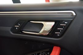 2016款保时捷Macan