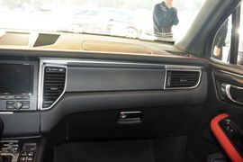 2016款保时捷Macan