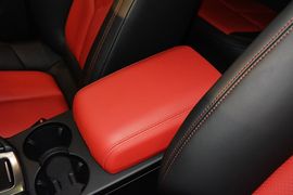 2016款保时捷Macan