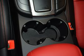 2016款保时捷Macan