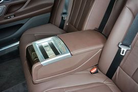 2016款宝马730Li领先型