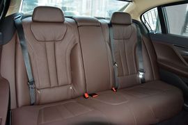 2016款宝马730Li领先型
