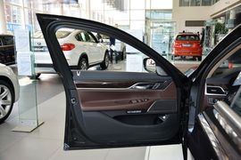2016款宝马730Li领先型