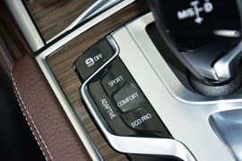 2016款宝马730Li领先型
