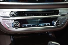 2016款宝马730Li领先型
