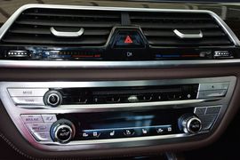 2016款宝马730Li领先型