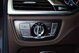 2016款宝马730Li领先型