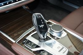 2016款宝马730Li领先型