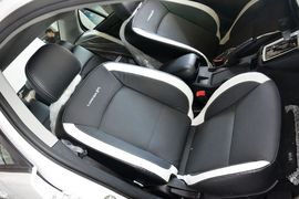 2016款三菱翼神1.8L