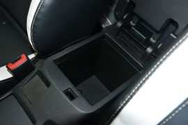 2016款三菱翼神1.8L