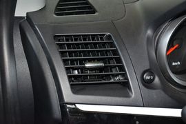 2016款三菱翼神1.8L