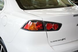 2016款三菱翼神1.8L