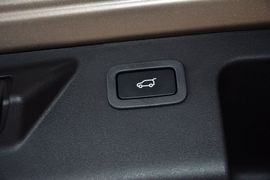 2016款路虎发现神行2.0T