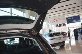 2016款路虎发现神行2.0T