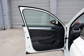 2016款大众宝来1.6L手动舒适型