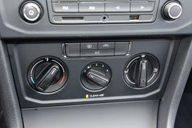 2016款大众宝来1.6L手动舒适型