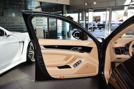 2016款保时捷Panamera