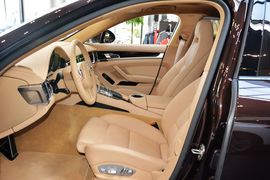 2016款保时捷Panamera