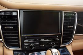 2016款保时捷Panamera