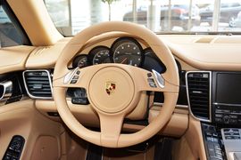 2016款保时捷Panamera