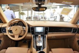 2016款保时捷Panamera