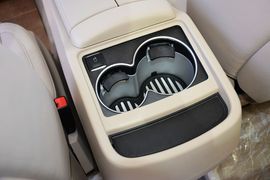 2016款福建奔驰V260尊贵版
