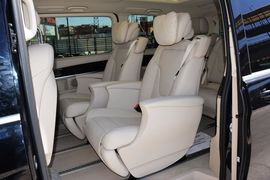 2016款福建奔驰V260尊贵版