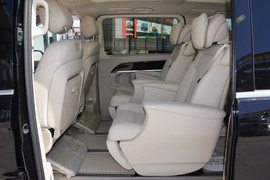2016款福建奔驰V260尊贵版