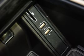 2016款福建奔驰V260尊贵版