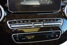 2016款福建奔驰V260尊贵版