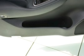 2016款丰田皇冠2.5L智享版