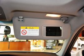 2016款丰田皇冠2.5L智享版