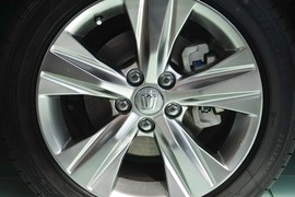 2016款丰田皇冠2.5L智享版