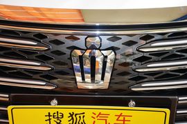 2016款丰田皇冠2.5L智享版