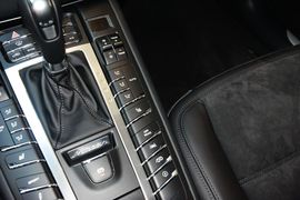 2016款保时捷Macan